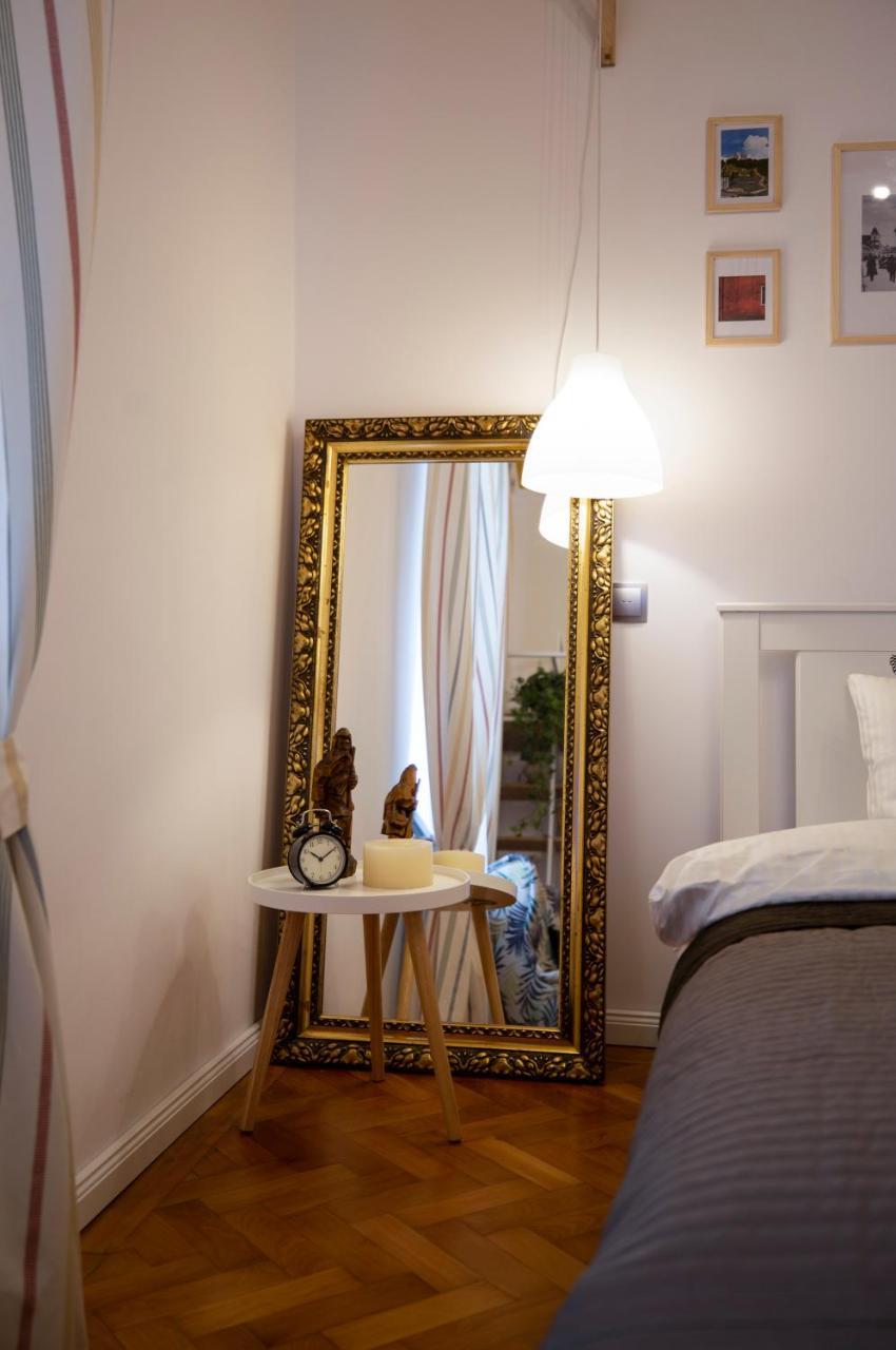 Yellow Apartment Клуж-Напока Екстериор снимка