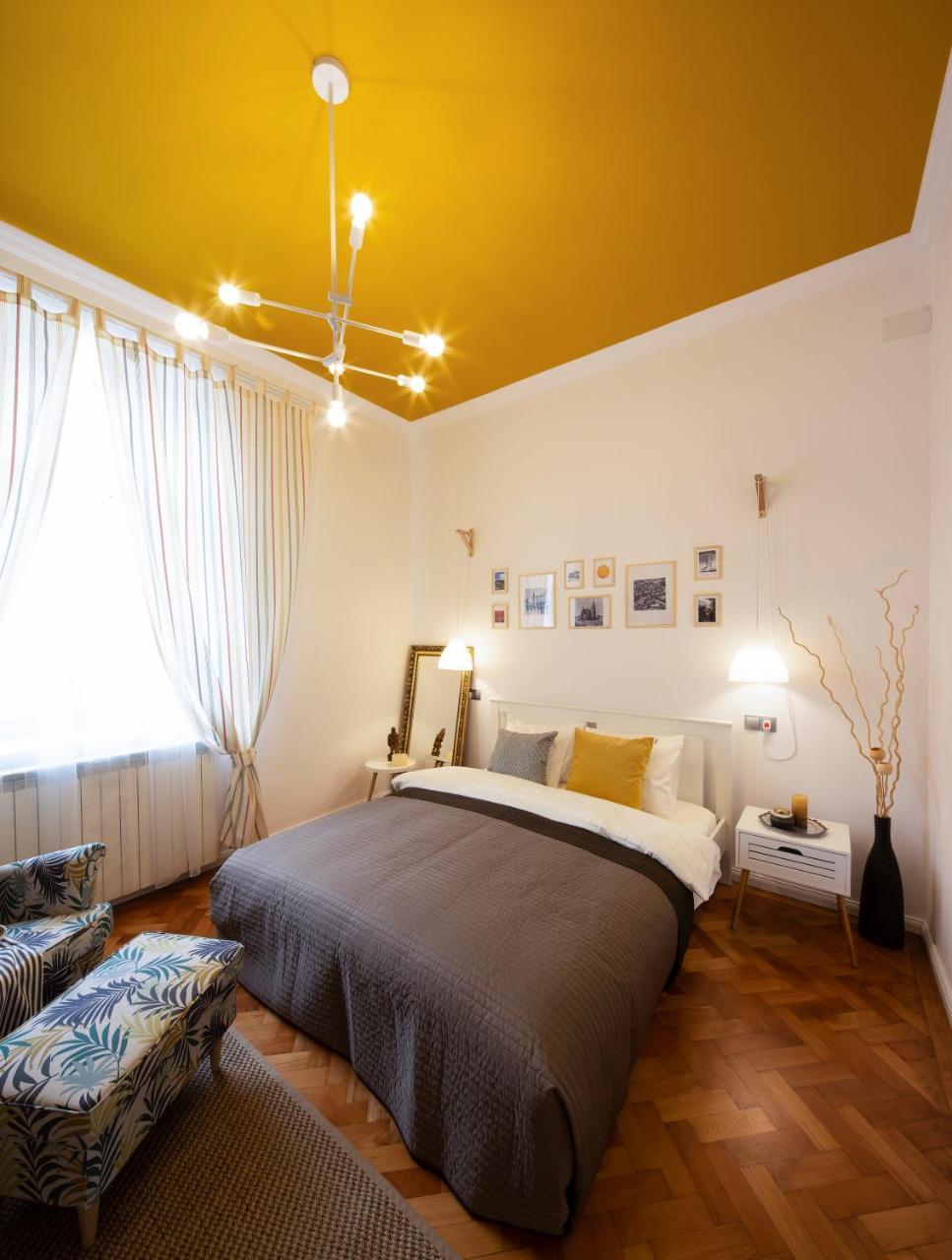 Yellow Apartment Клуж-Напока Екстериор снимка